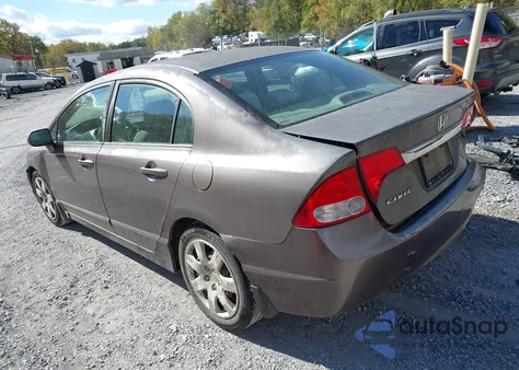 2011 Honda Civic Lx z USA, uszkodzony, nr VIN 2HGFA1F52BH511595